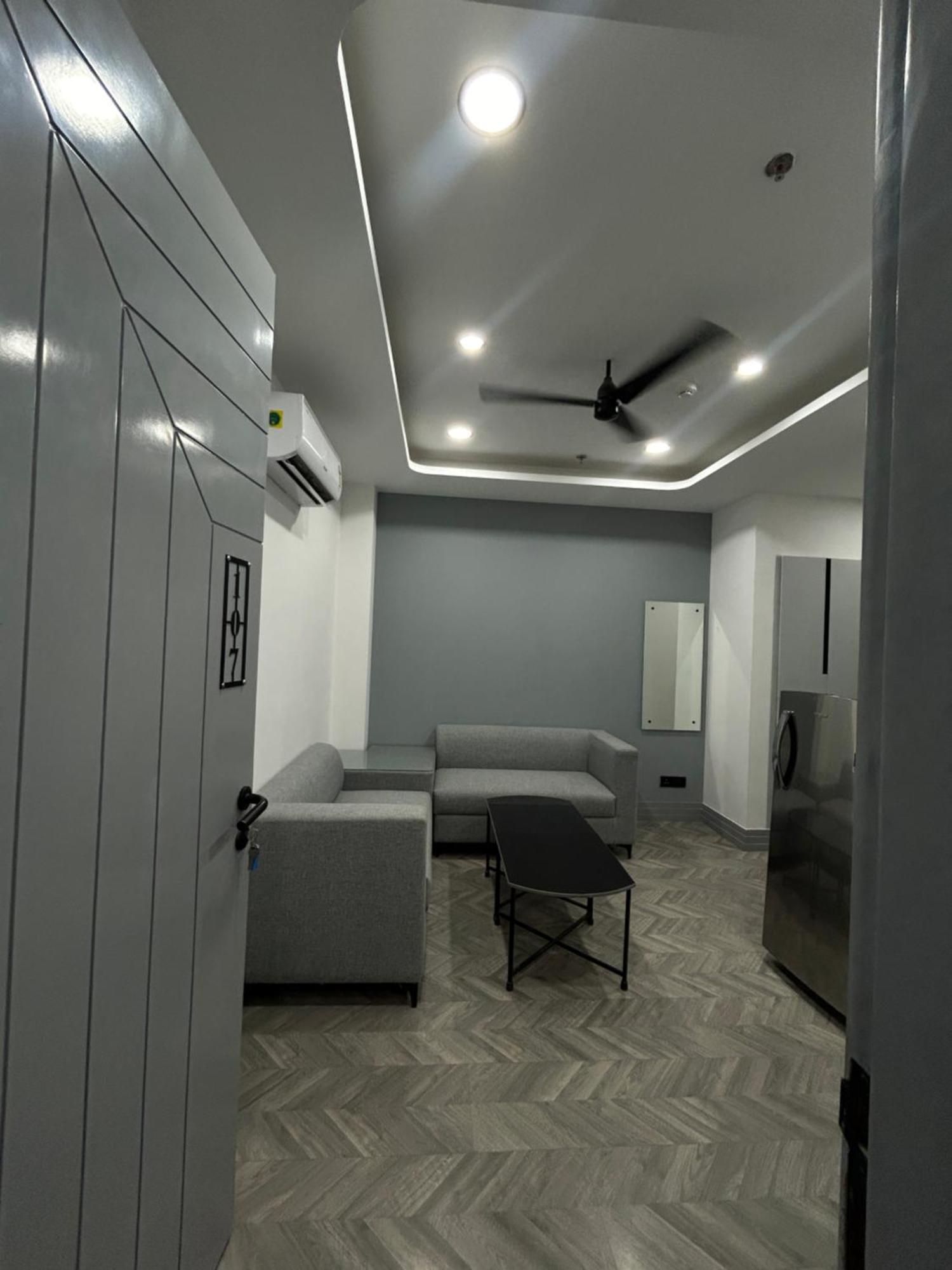 Bedchambers Serviced Apartment, Golf Course, 3*