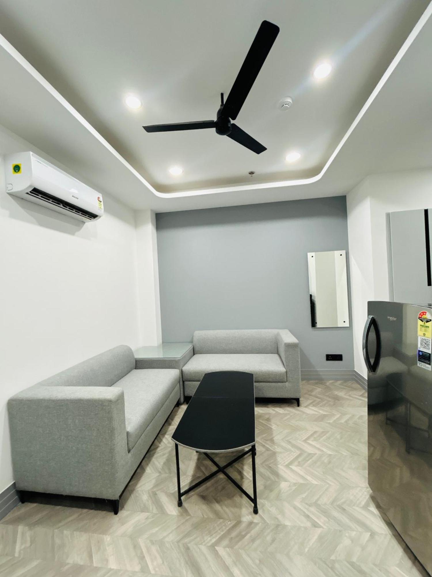 Bedchambers Serviced Apartment, Golf Course, Hotel Gurgaon