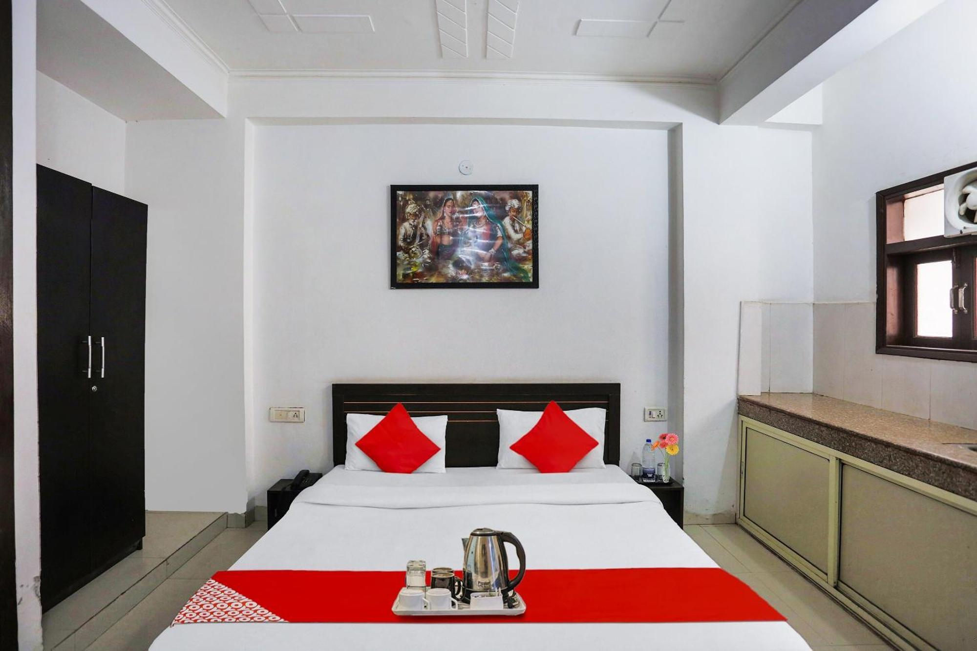 Hotel Capital O Ram Krishna Residency Near Artemis Hospital Gurgaon