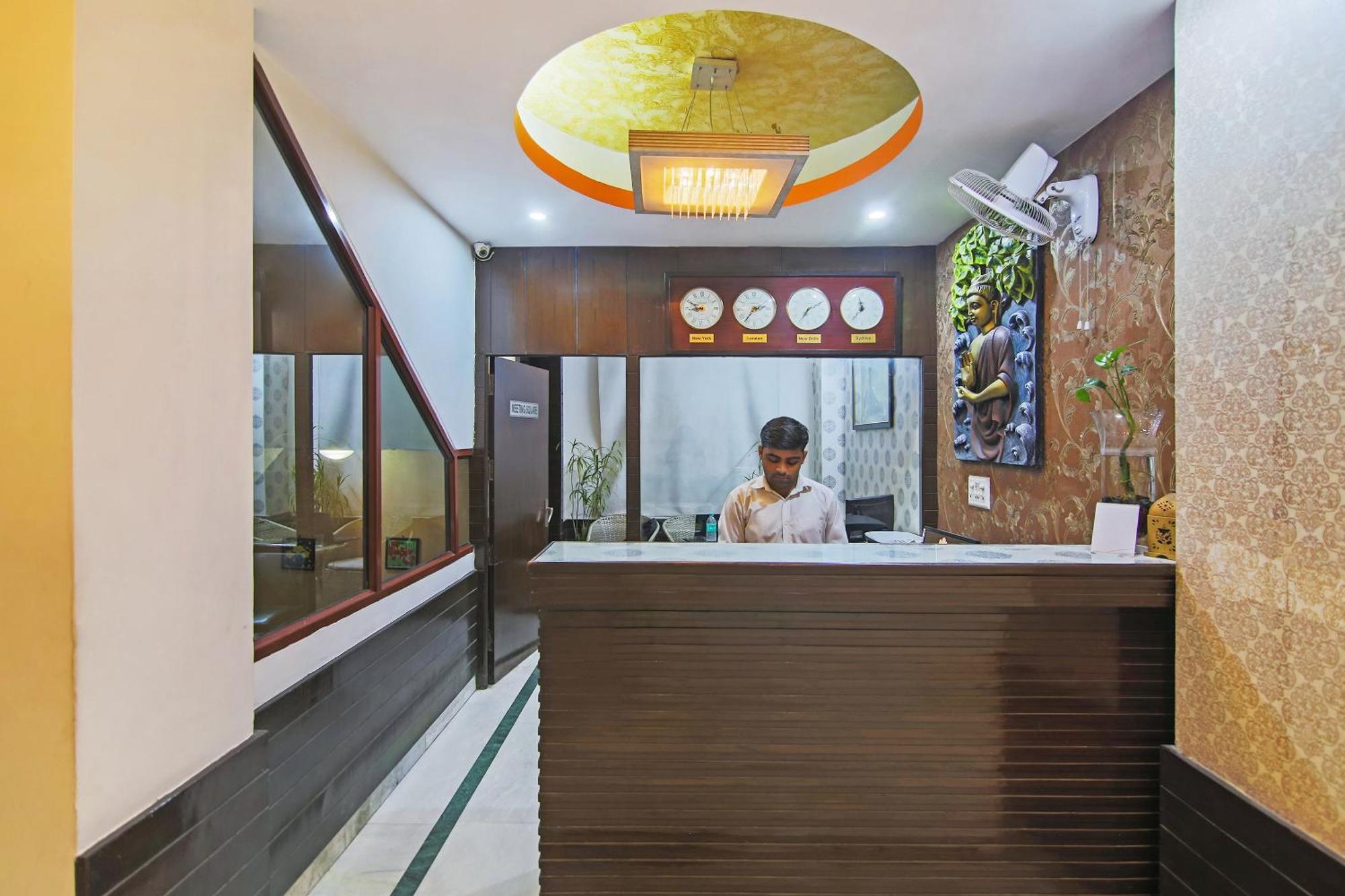 Capital O Tipsyy Near Aravali Biodiversity Park Hotel Gurgaon