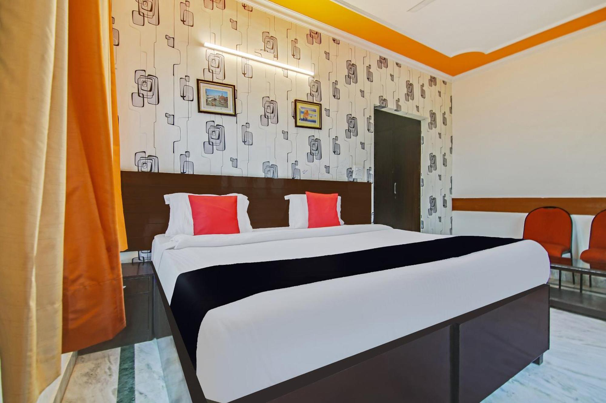 Capital O Tipsyy Near Aravali Biodiversity Park Hotel 3*