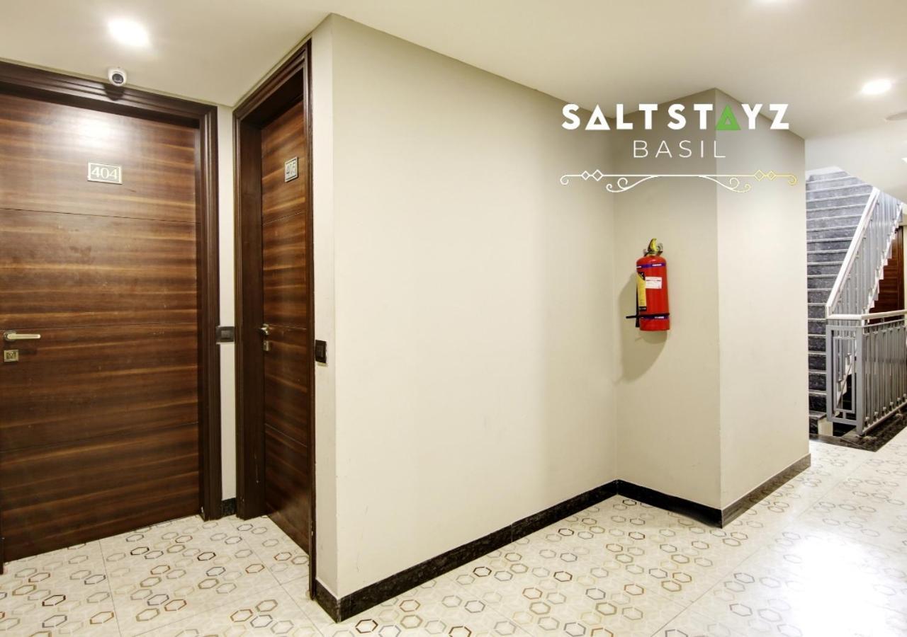 Saltstayz Basil - Near Golf Course Road & Extension Road Hotel 4*