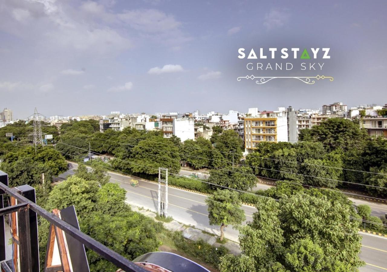 Saltstayz Select - Unitech Cyber Park Hotel 4*