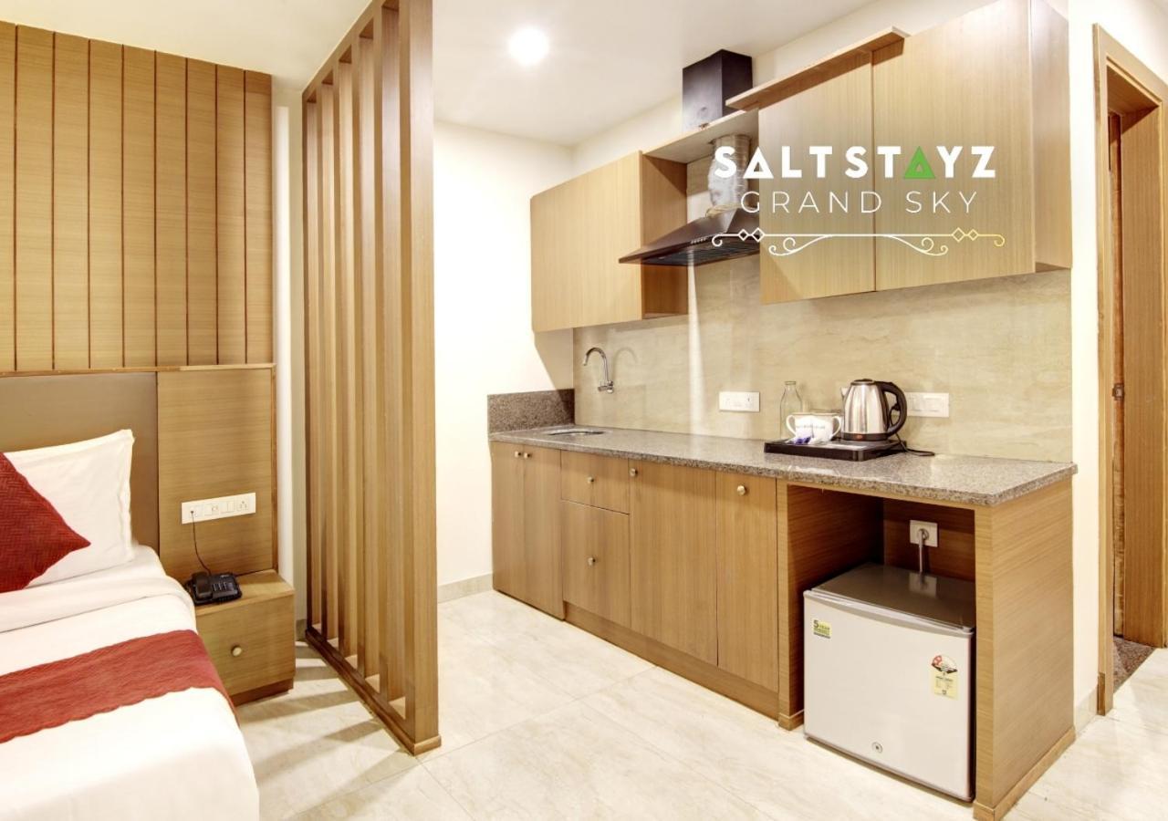 Saltstayz Select - Unitech Cyber Park 4*