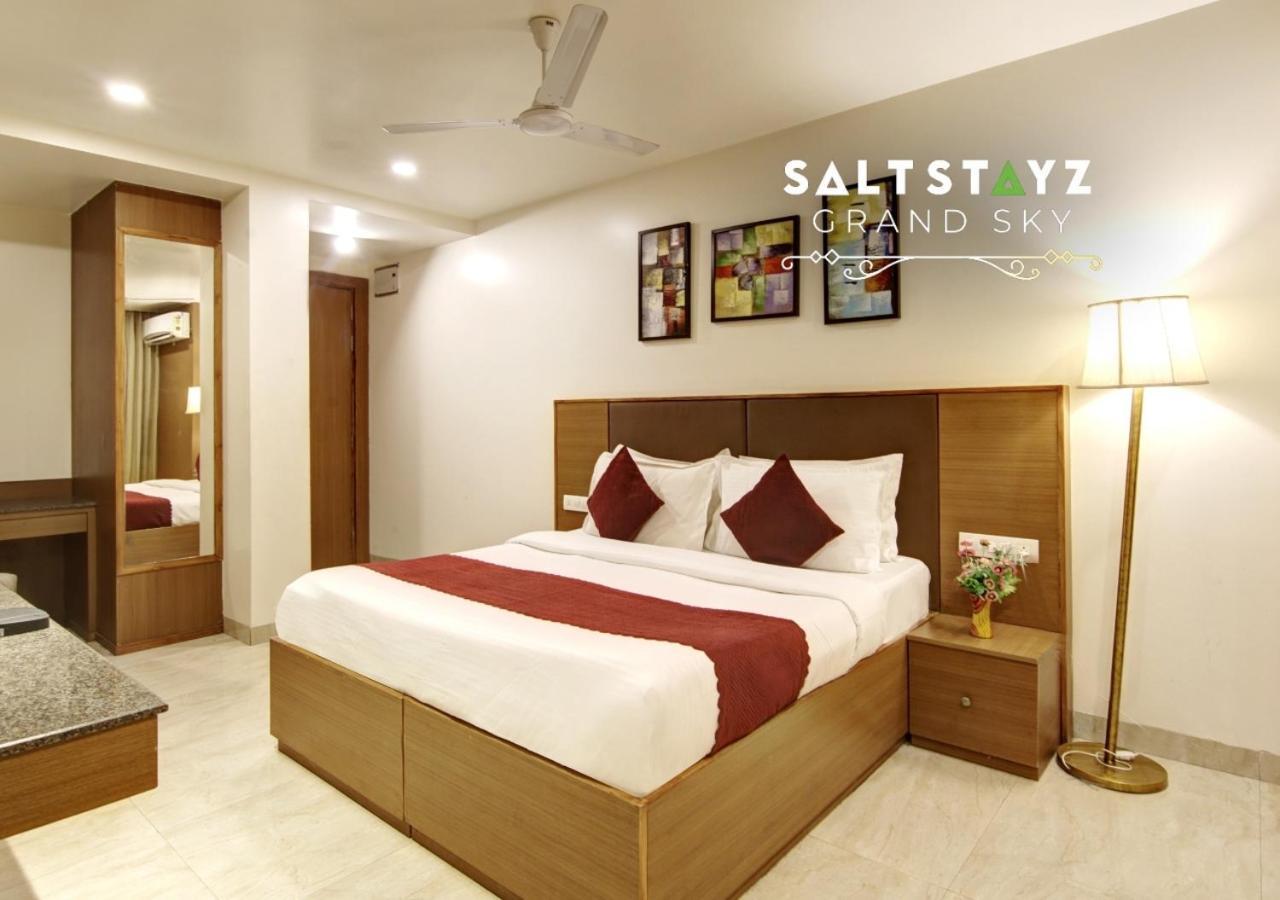 Saltstayz Select - Unitech Cyber Park Hotel 4*