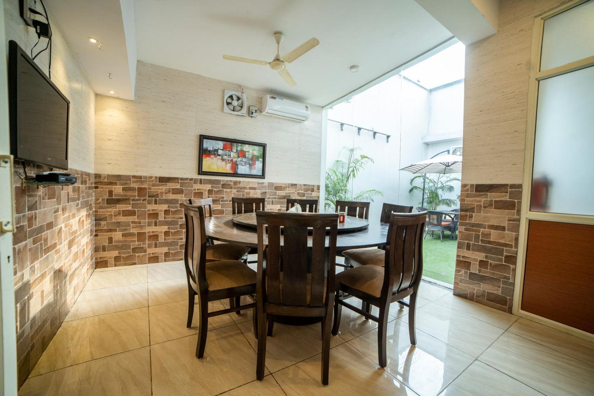 Gracia Golf 3* Gurgaon