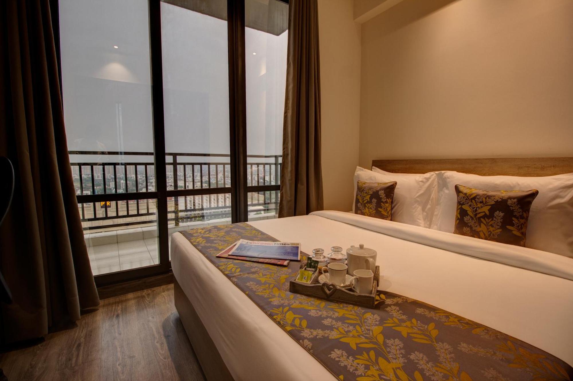 Hotel Rhythm Gurugram & Suites, Sohna Road 4*