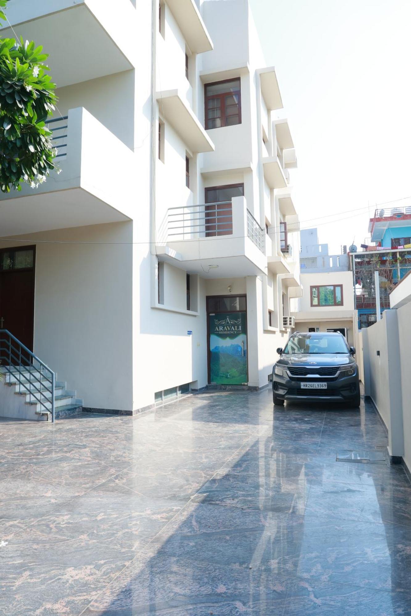 Guest house Aravali Residency