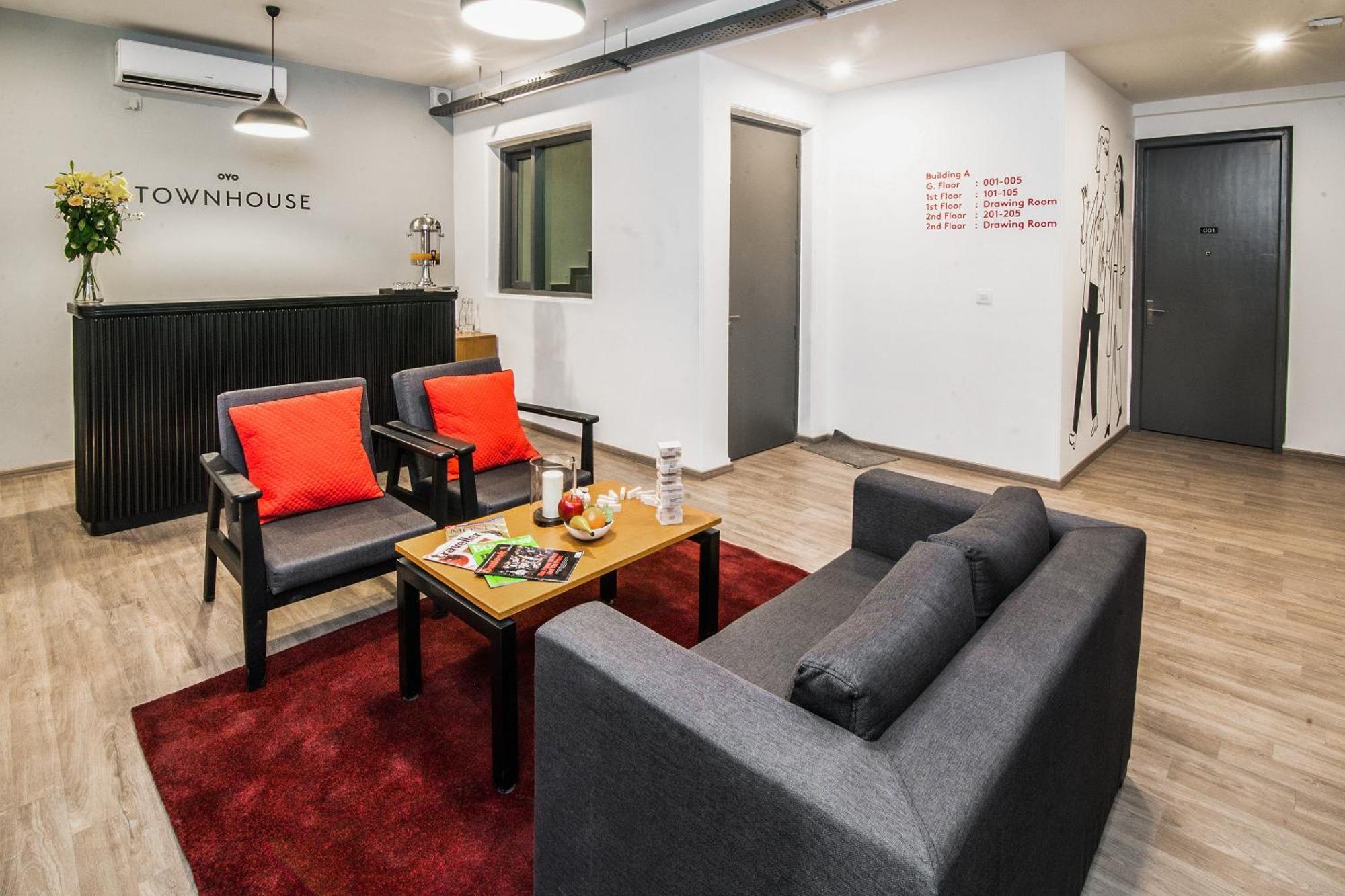 Hotel Super Townhouse Galleria Market Near Golf Course Road *