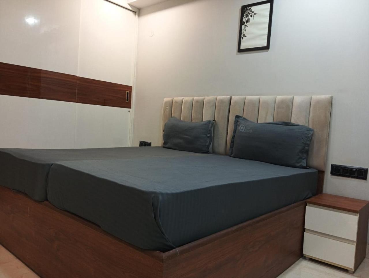 Apartment Living Homes Aries-sector 47, Near Park Hospital, Jharsa Road Gurgaon