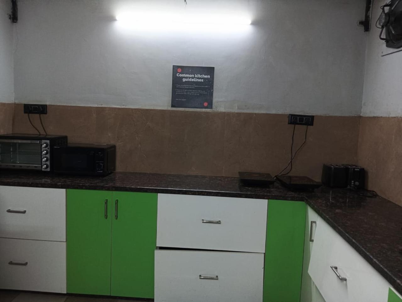 Living Homes Aries-sector 47, Near Park Hospital, Jharsa Road * Gurgaon