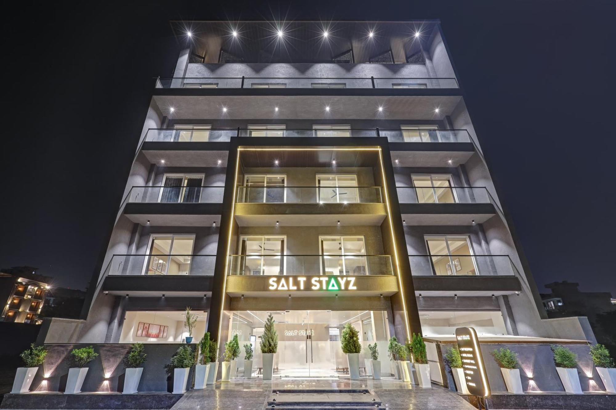 Saltstayz Premier - Golf Course Road & Sector 42 4* Gurgaon