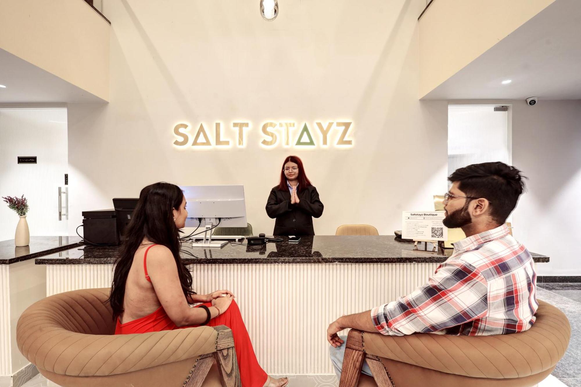 Hotel Saltstayz Premier - Golf Course Road & Sector 42 Gurgaon