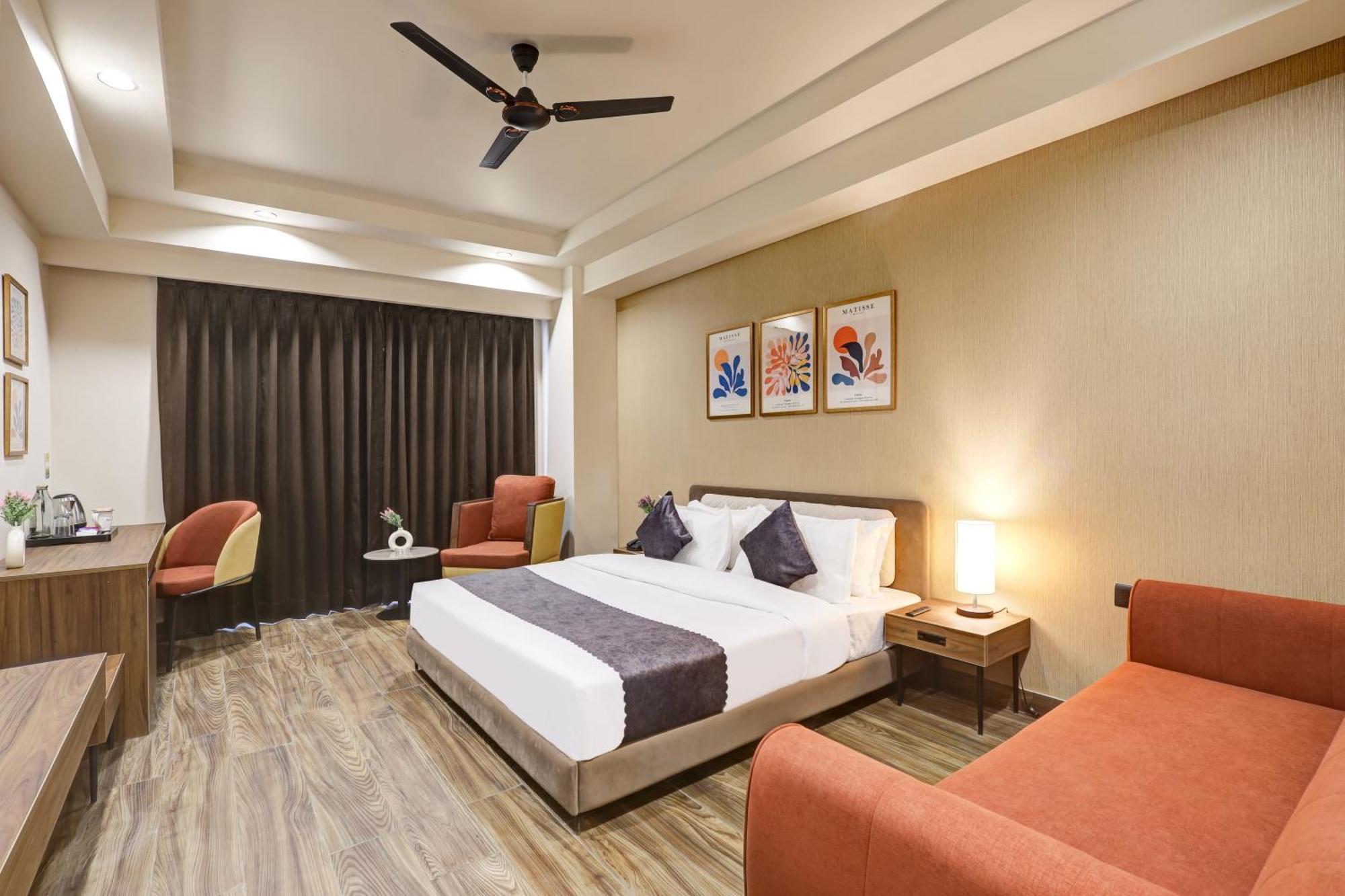 Hotel Saltstayz Premier - Golf Course Road & Sector 42