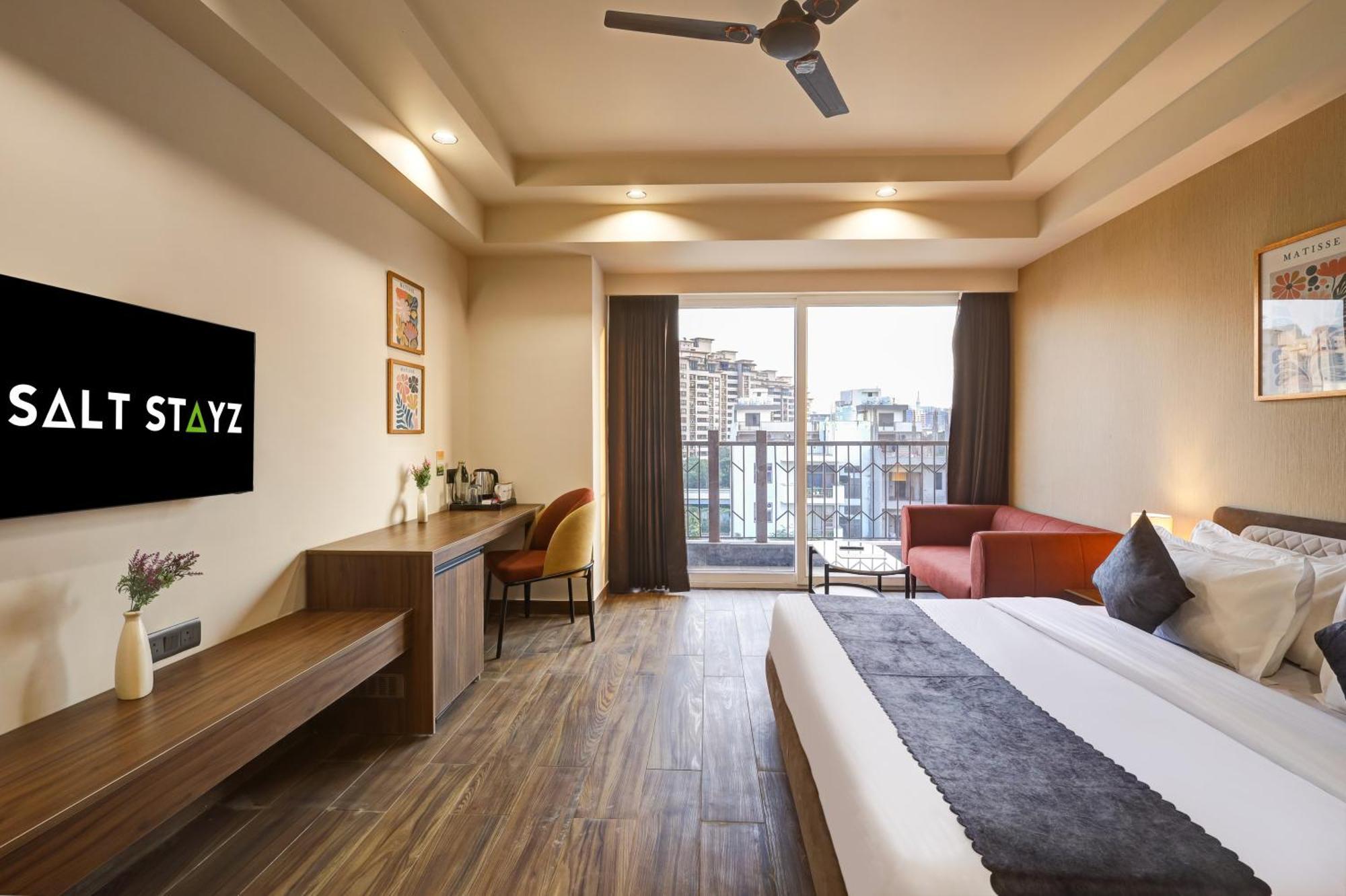 Saltstayz Premier - Golf Course Road & Sector 42 Hotel 4*