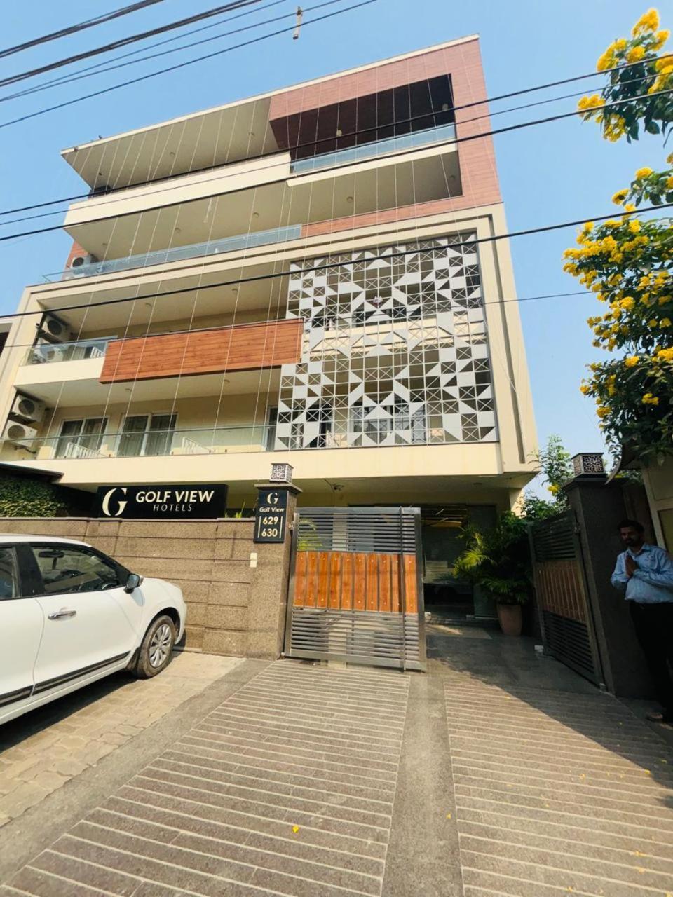 Golf View Suites-golf Course Road 3* Gurgaon