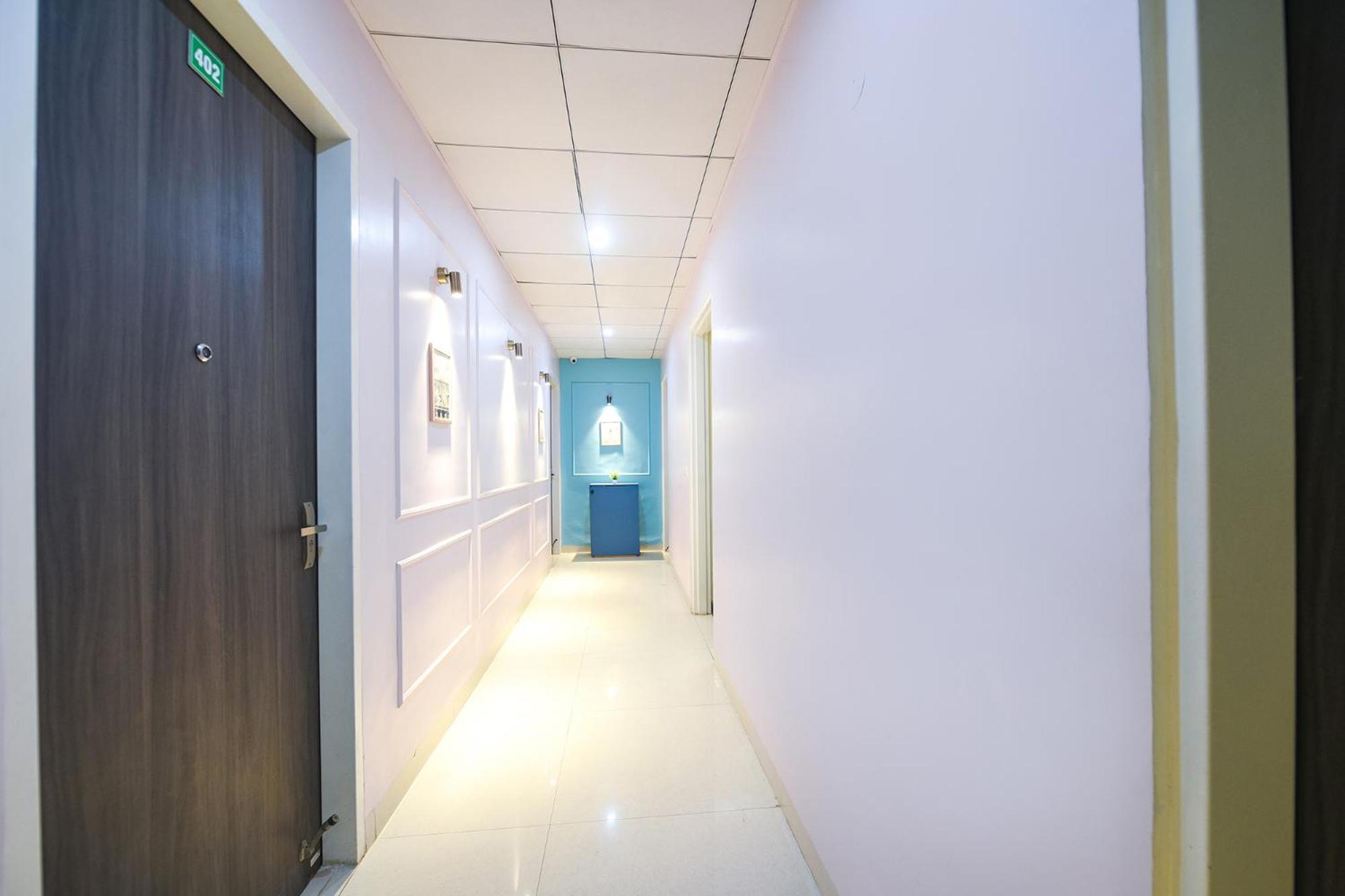 Fabhotel Alpha Hotel