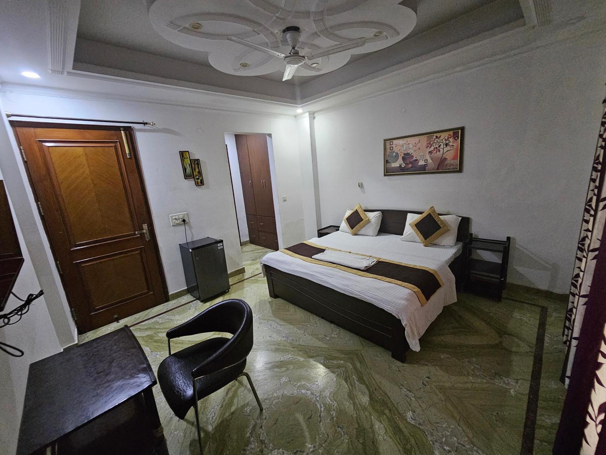 Ashiyana Elite Bed & Breakfast Gurgaon