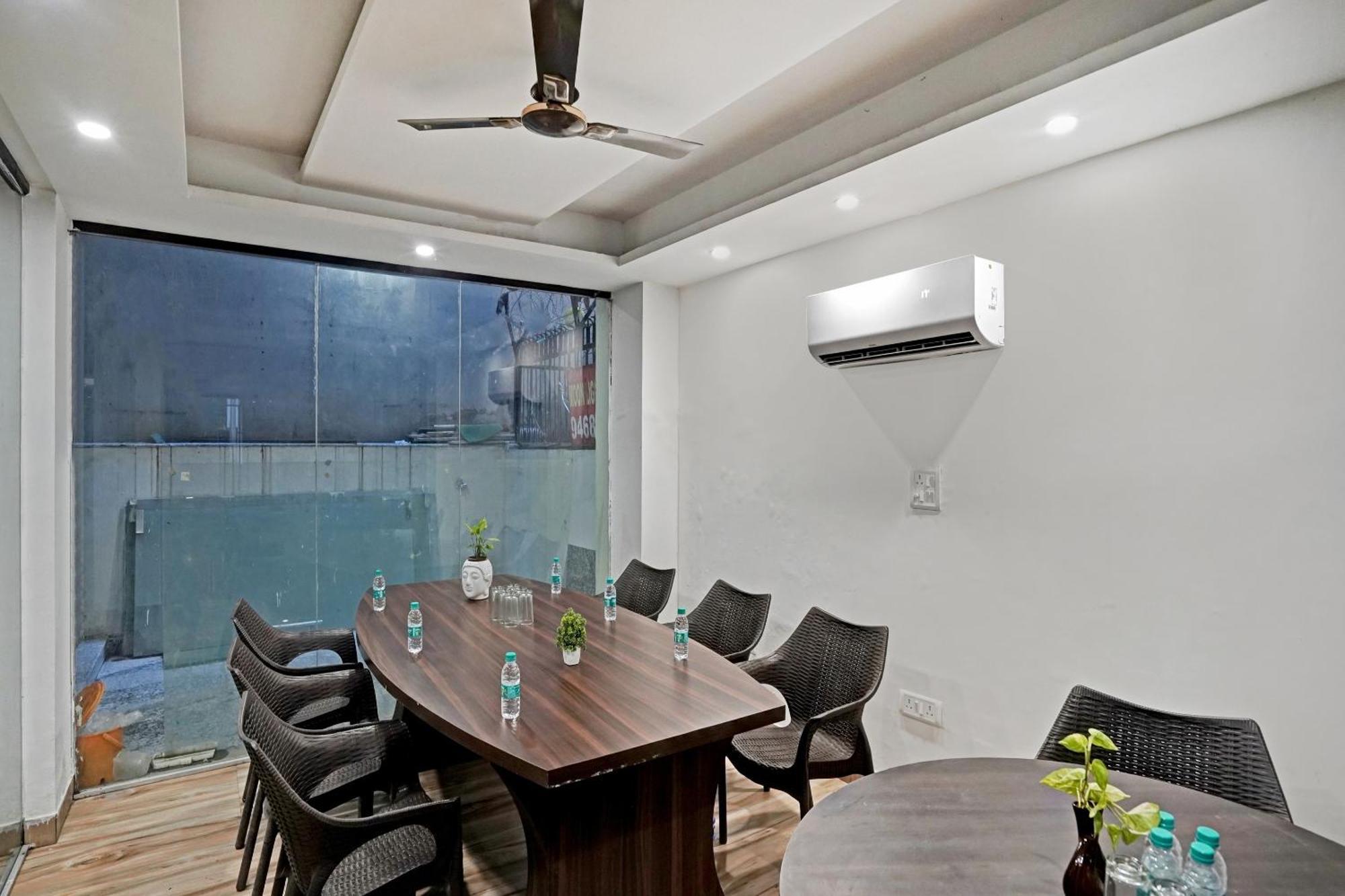 Townhouse 1135 Bellmore 3* Gurgaon