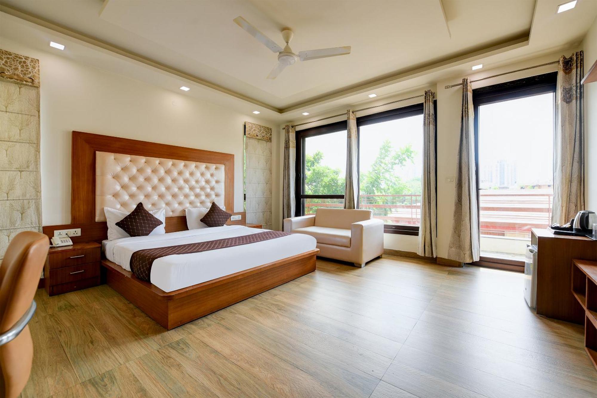 Leaf 9 Boutique, Near Golf Course Road And Galleria Market Gurgaon