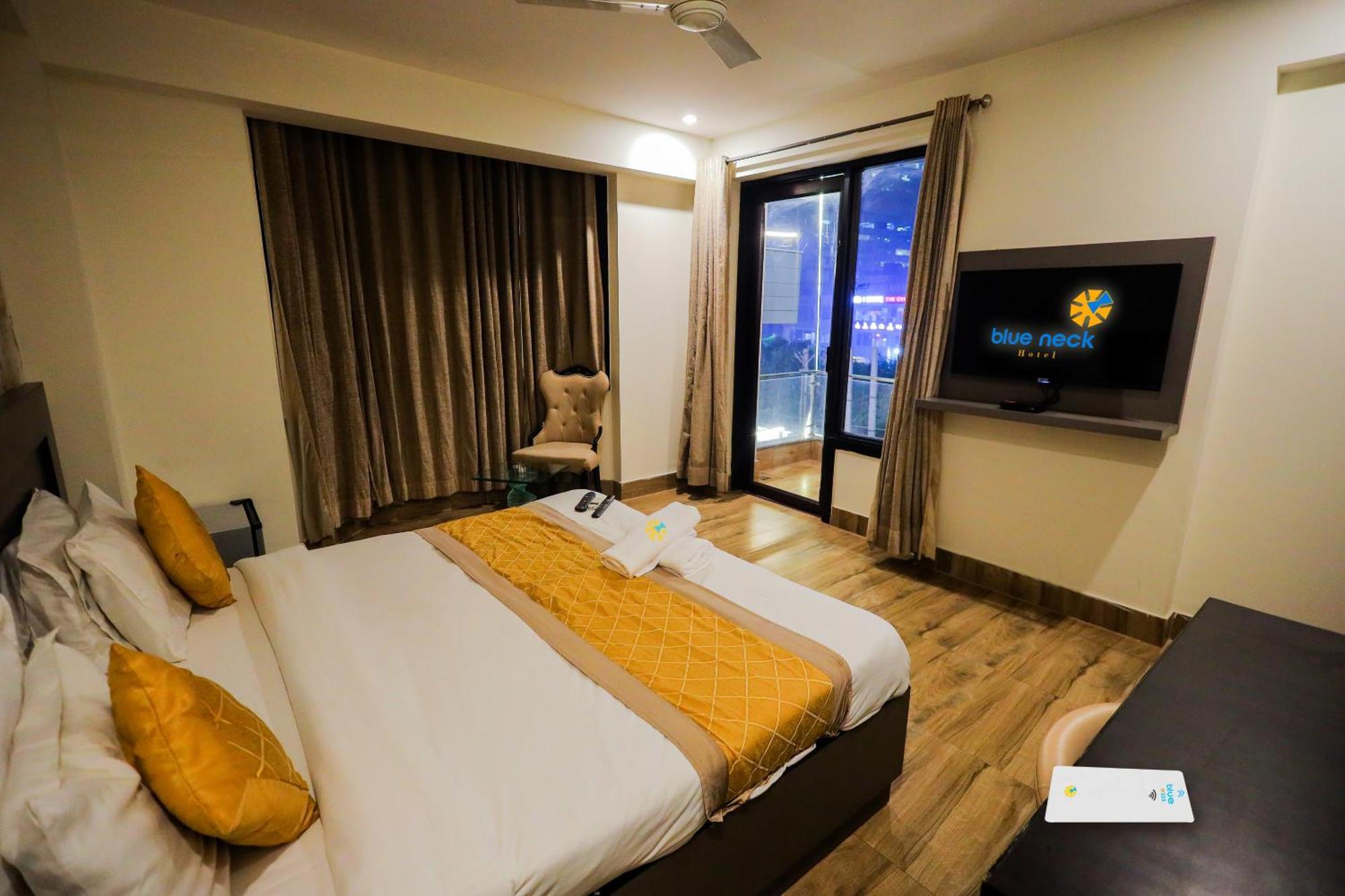 Blueneck Sec 40 Unitech Cyber Park Gurugram Hotel 3*