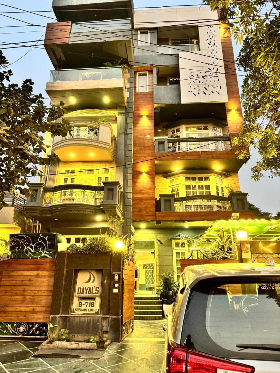 Dayal Regency, Shushant Lok Sector 29, Near Fortis Hospital 3*
