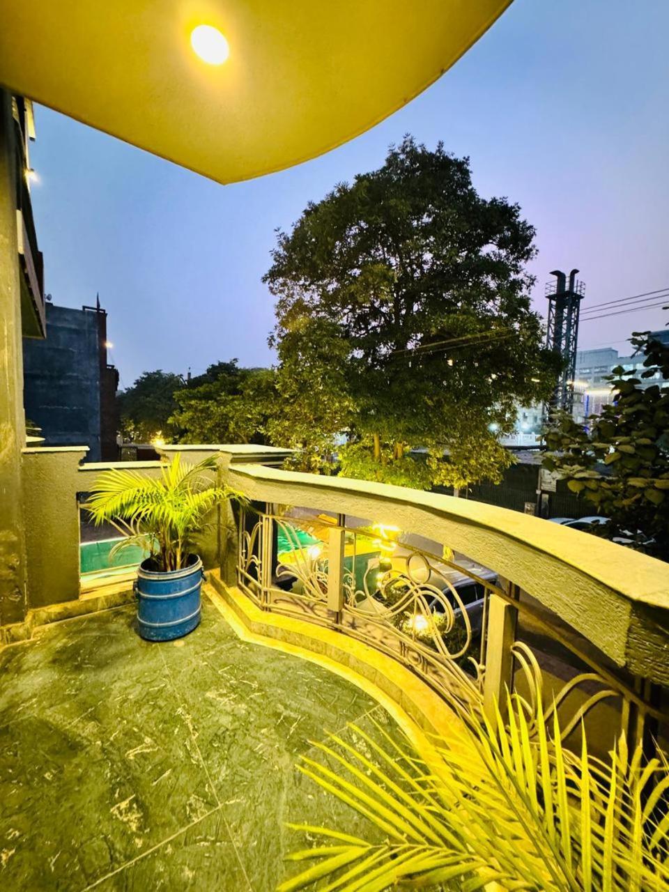 Dayal Regency, Shushant Lok Sector 29, Near Fortis Hospital Hotel Gurgaon