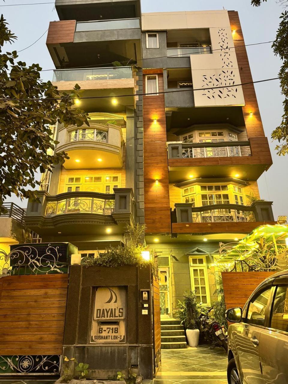 Dayal Regency, Shushant Lok Sector 29, Near Fortis Hospital 3*