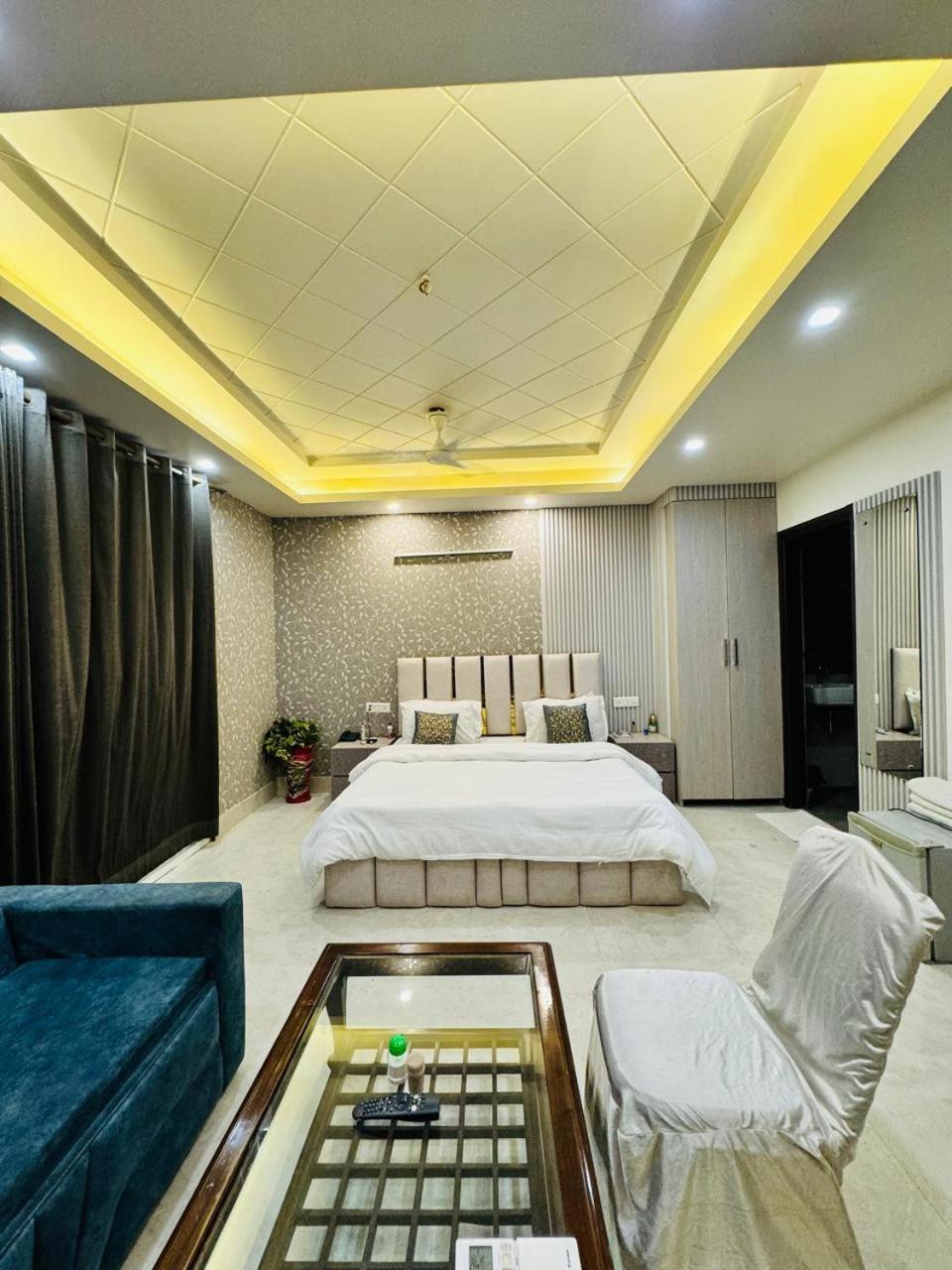 Hotel Dayal Regency, Shushant Lok Sector 29, Near Fortis Hospital Gurgaon
