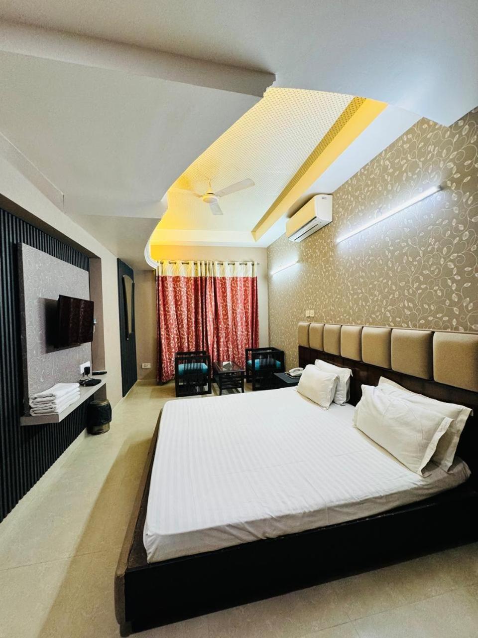 Hotel Dayal Regency, Shushant Lok Sector 29, Near Fortis Hospital Gurgaon