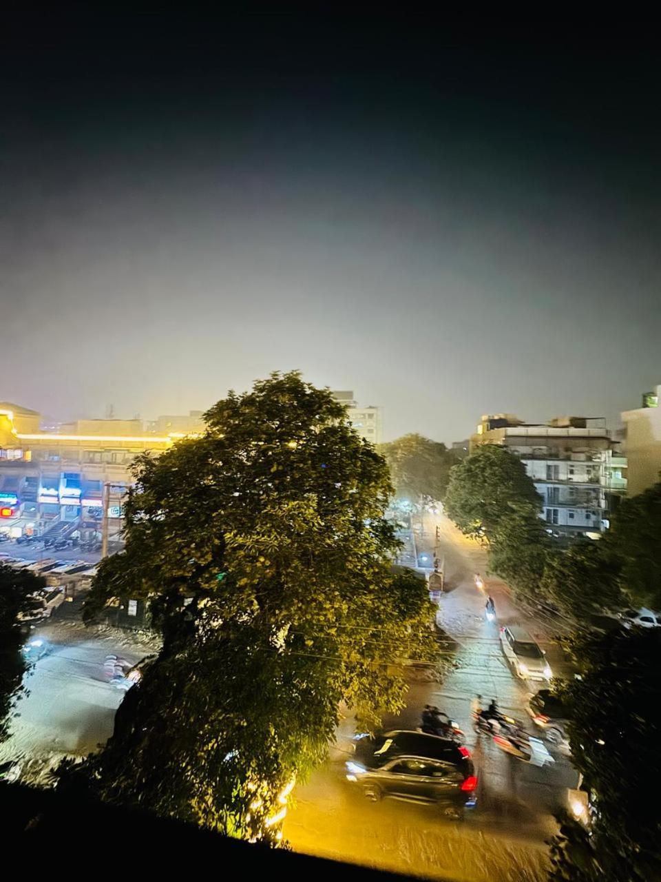 Dayal Regency, Shushant Lok Sector 29, Near Fortis Hospital Hotel Gurgaon