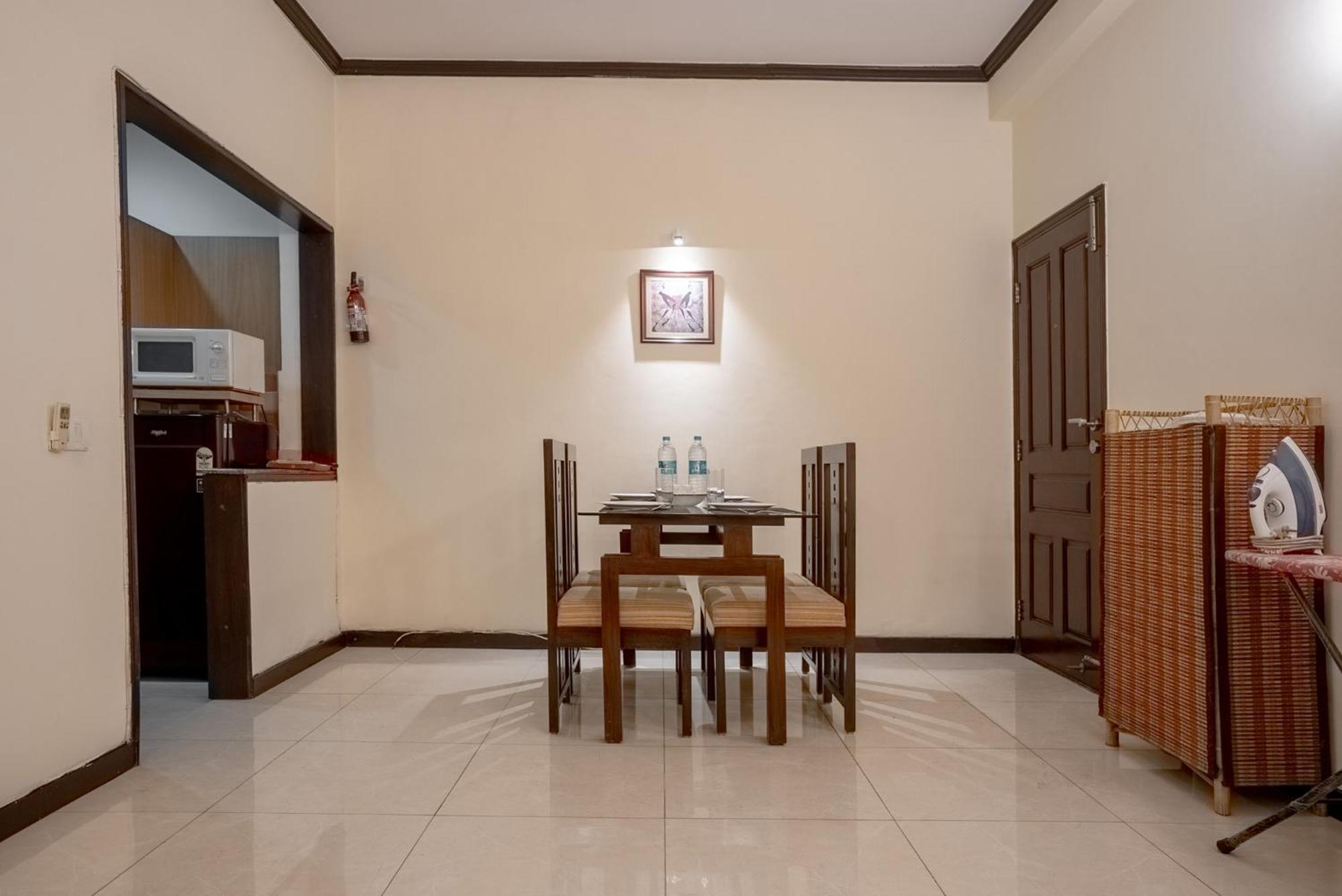 Enkay 1 Bhk Hotel *