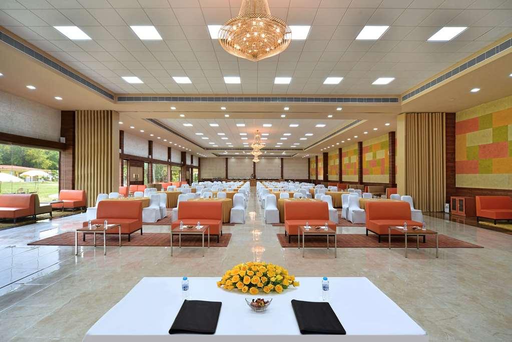 Western Country Club