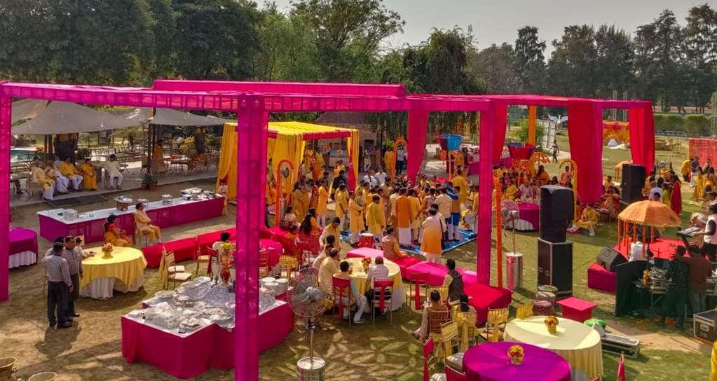 Resort Western Country Club Gurgaon