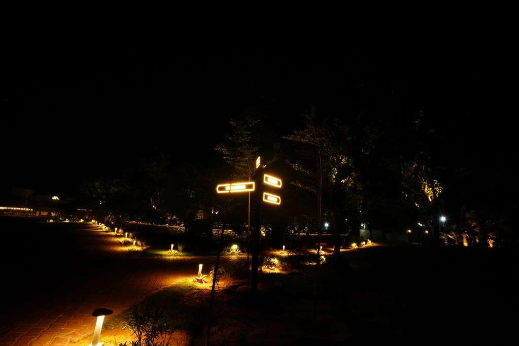 Western Country Club Resort