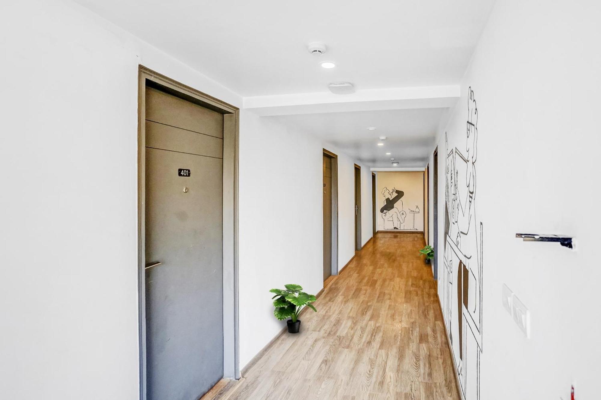 Townhouse Sector 57 Near Hong Kong Bazaar 3* Gurgaon