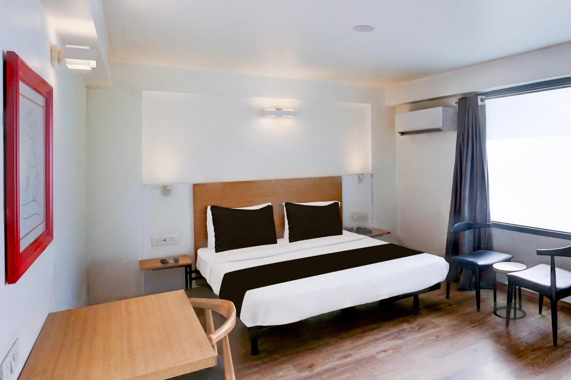 Townhouse Sector 57 Near Hong Kong Bazaar Hotel 3*