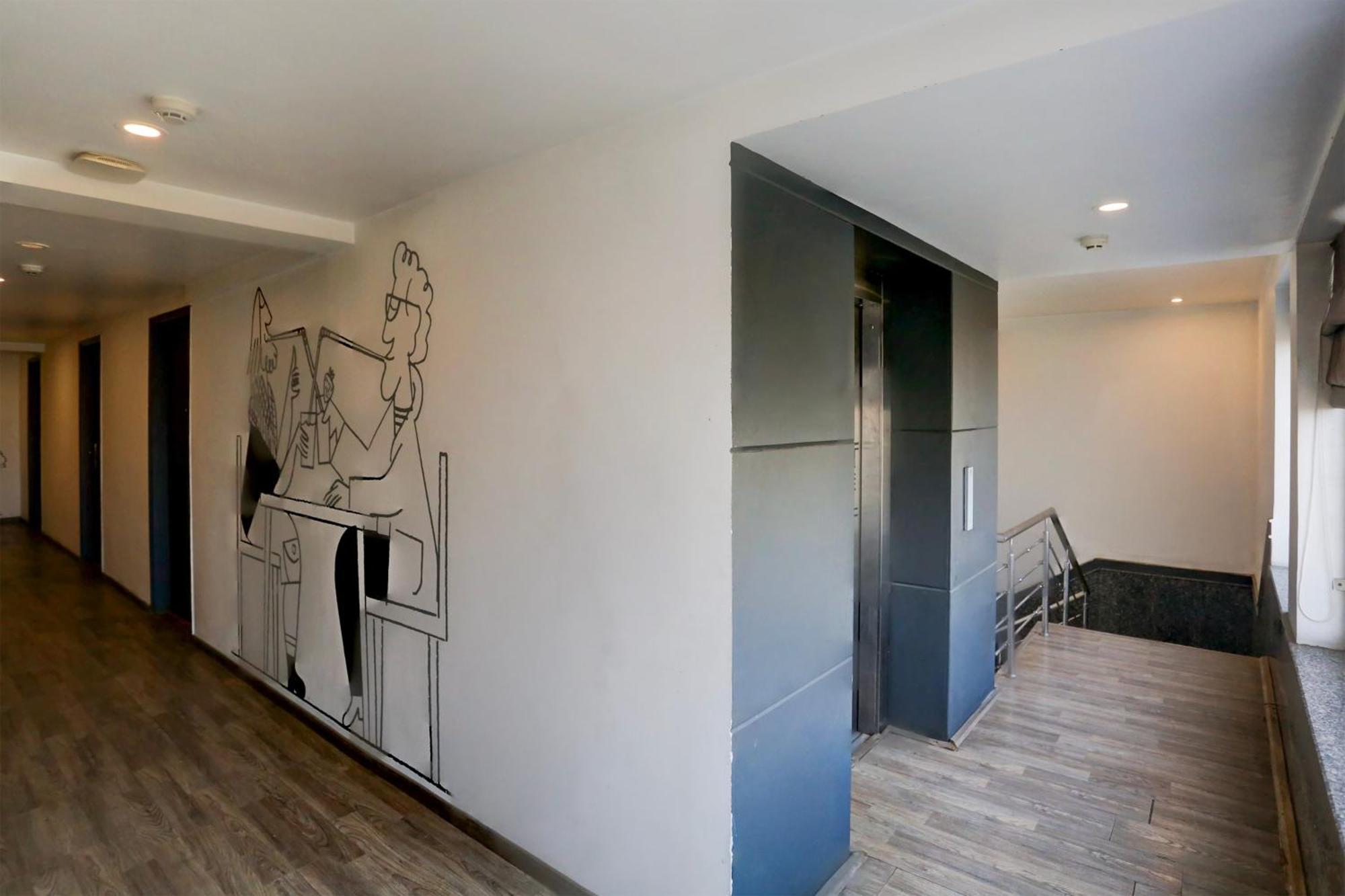 Hotel Townhouse Sector 57 Near Hong Kong Bazaar Gurgaon
