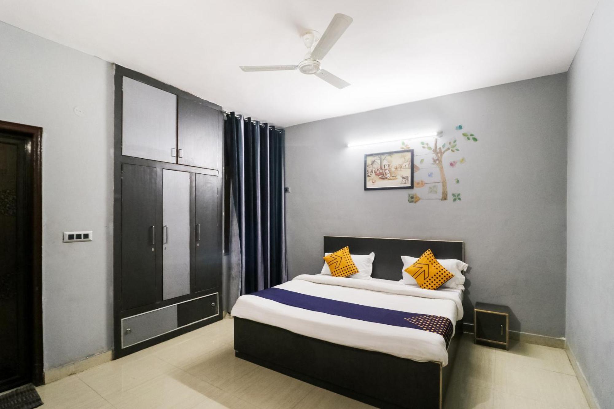 O Sunrise Hotel 2*