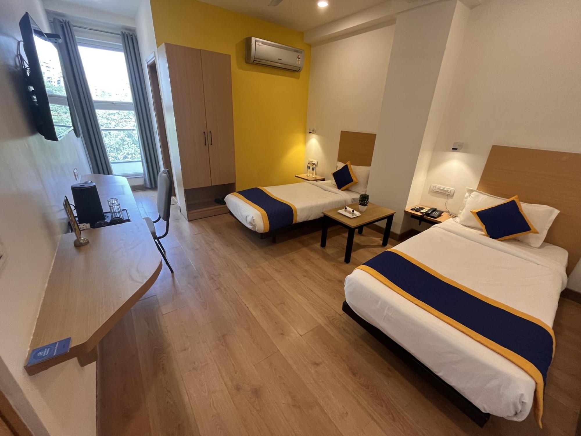 Aamantran Residency Hotel, Sohna Road, Sector 49, Gurugram Hotel Gurgaon