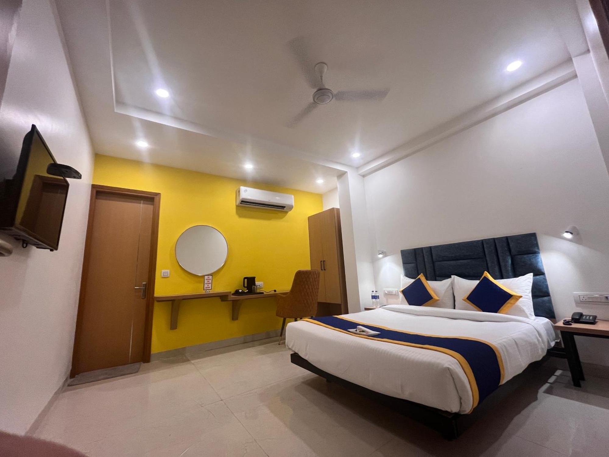 Aamantran Residency Hotel, Sohna Road, Sector 49, Gurugram Gurgaon