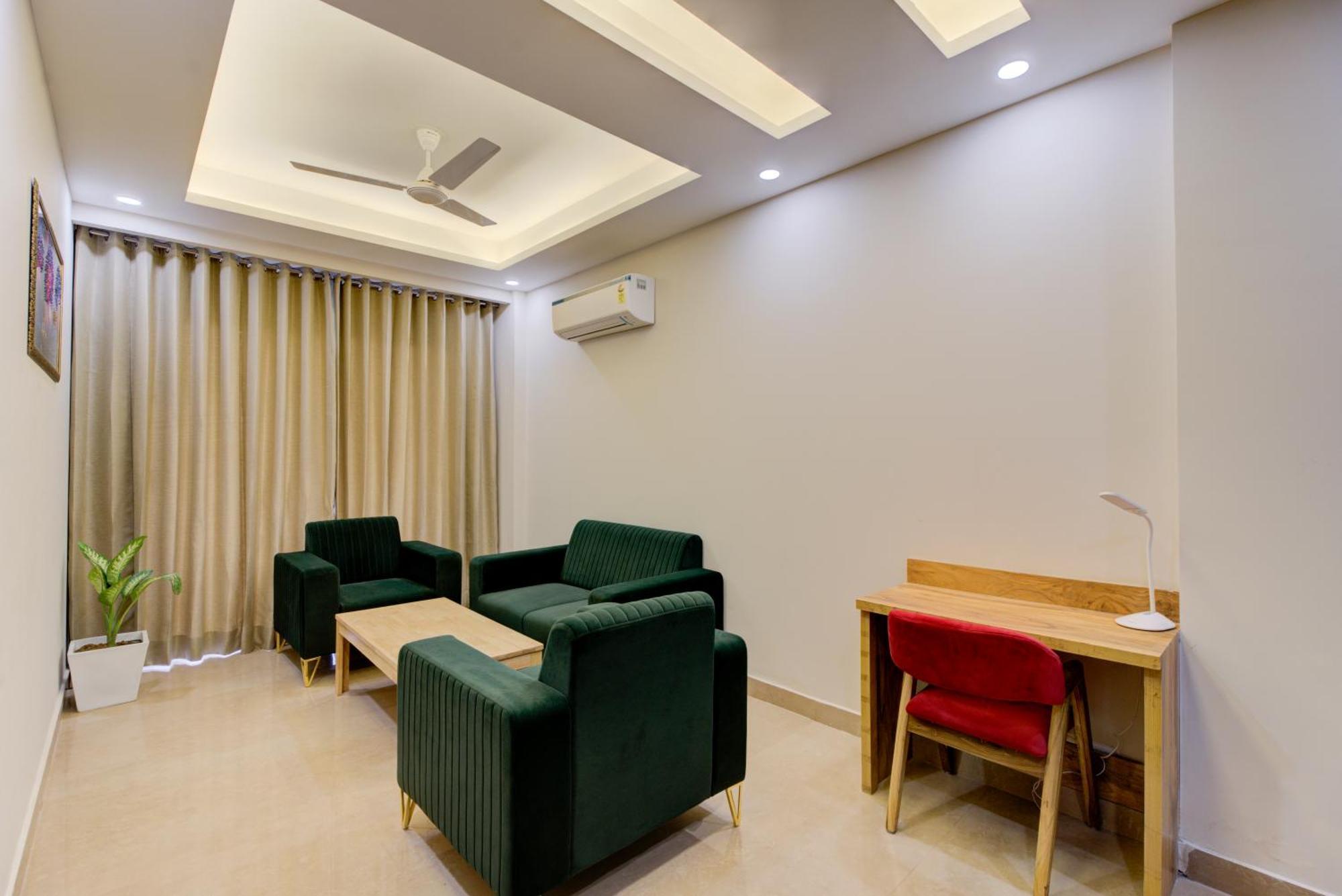 Aparthotel 1 Bhk Serviced Apartments Sector 52 Near Millennium City Centre Metro Station *