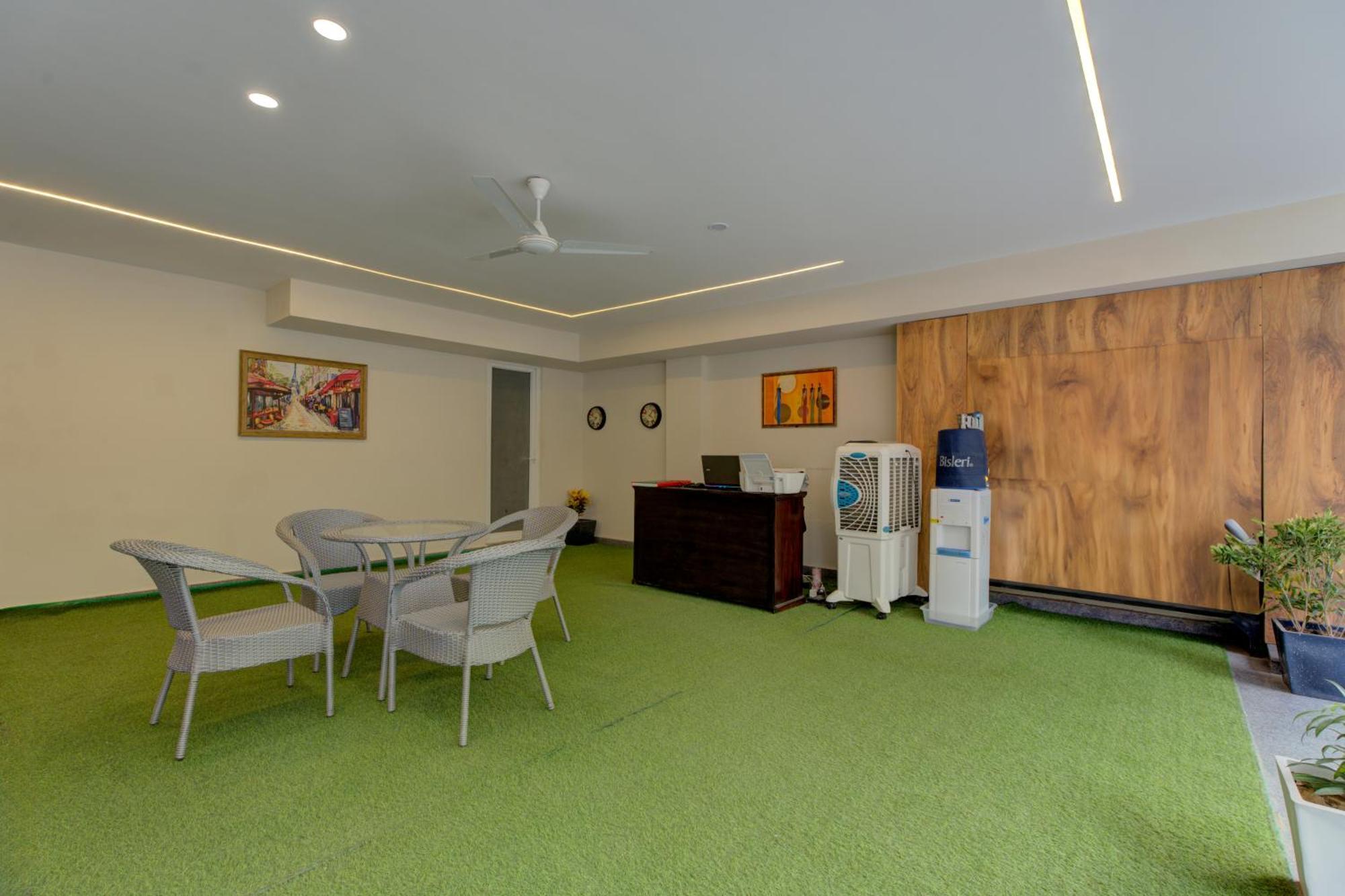1 Bhk Serviced Apartments Sector 52 Near Millennium City Centre Metro Station Aparthotel Gurgaon