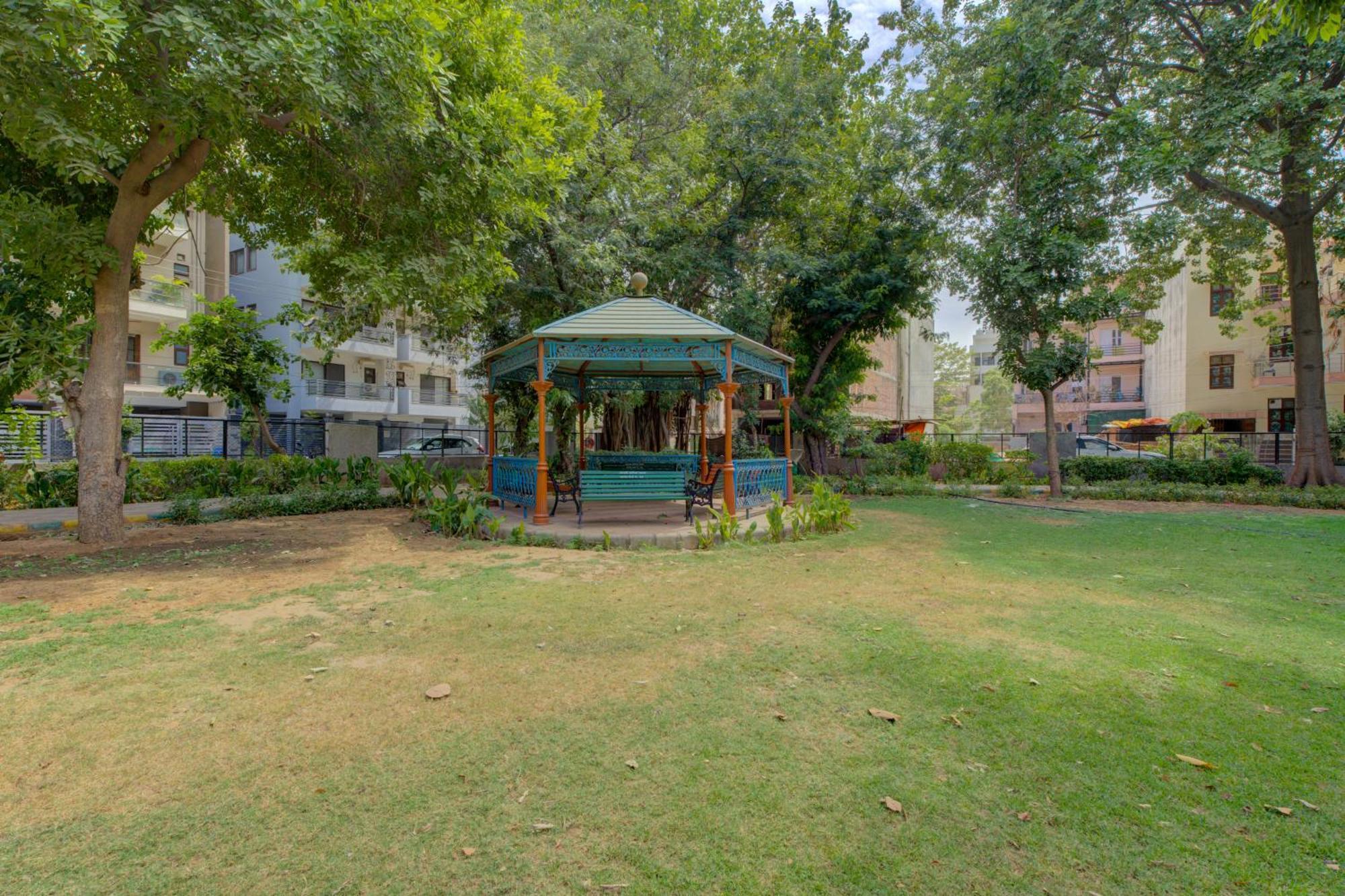 1 Bhk Serviced Apartments Sector 52 Near Millennium City Centre Metro Station Gurgaon