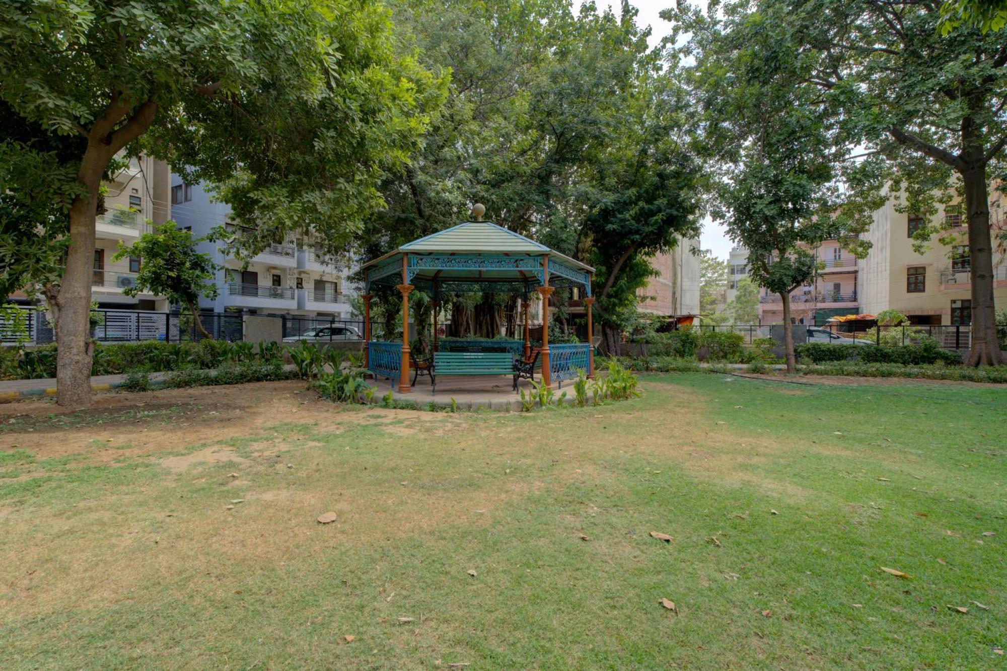 1 Bhk Serviced Apartments Sector 52 Near Millennium City Centre Metro Station Gurgaon