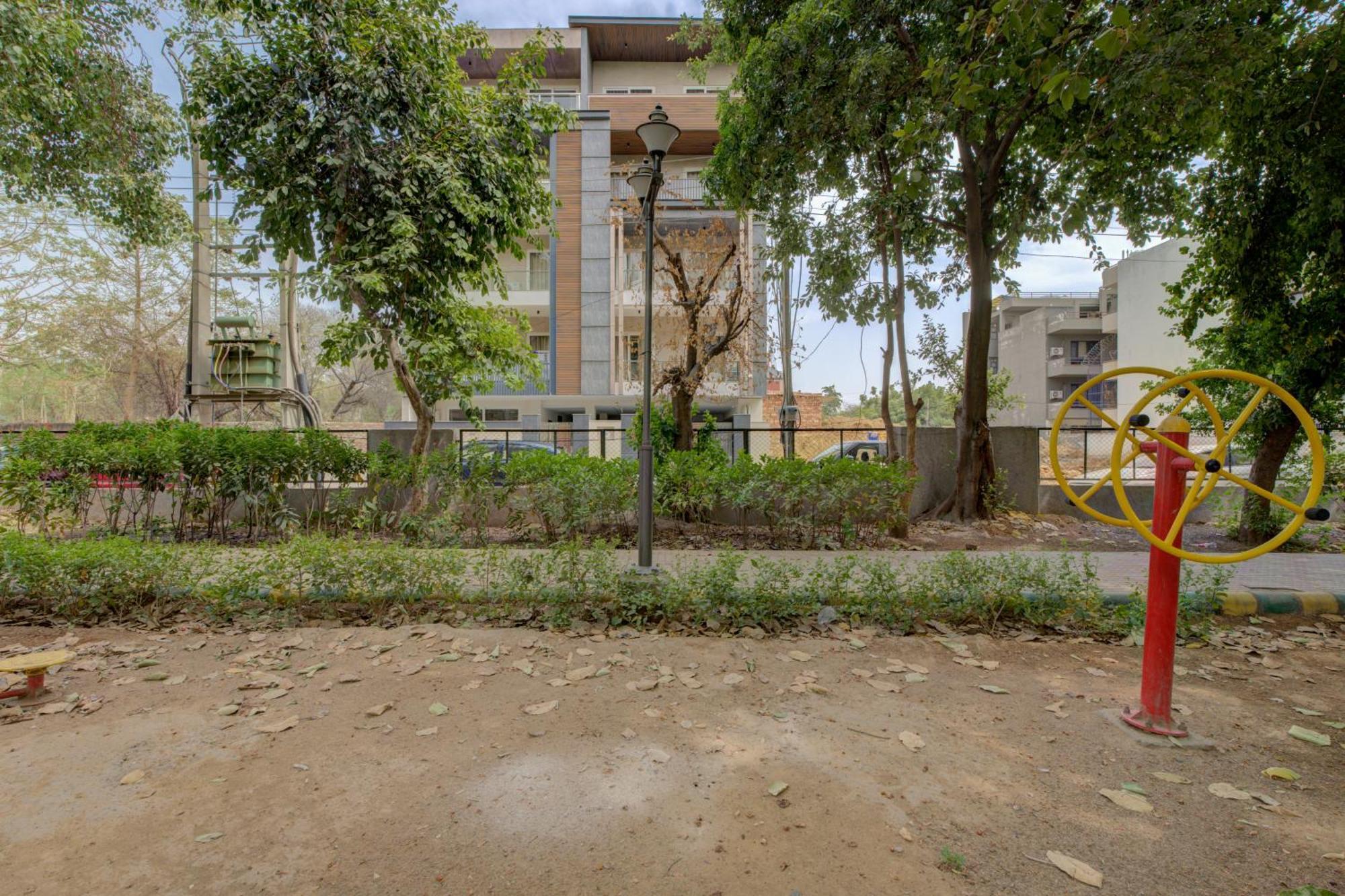 1 Bhk Serviced Apartments Sector 52 Near Millennium City Centre Metro Station Gurgaon