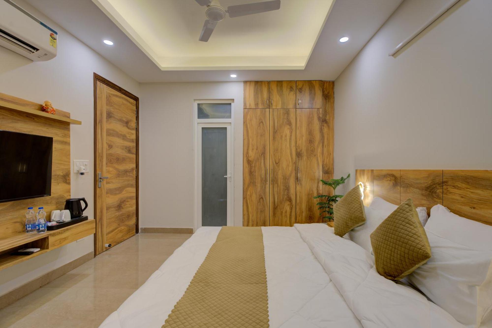 Aparthotel 1 Bhk Serviced Apartments Sector 52 Near Millennium City Centre Metro Station Gurgaon