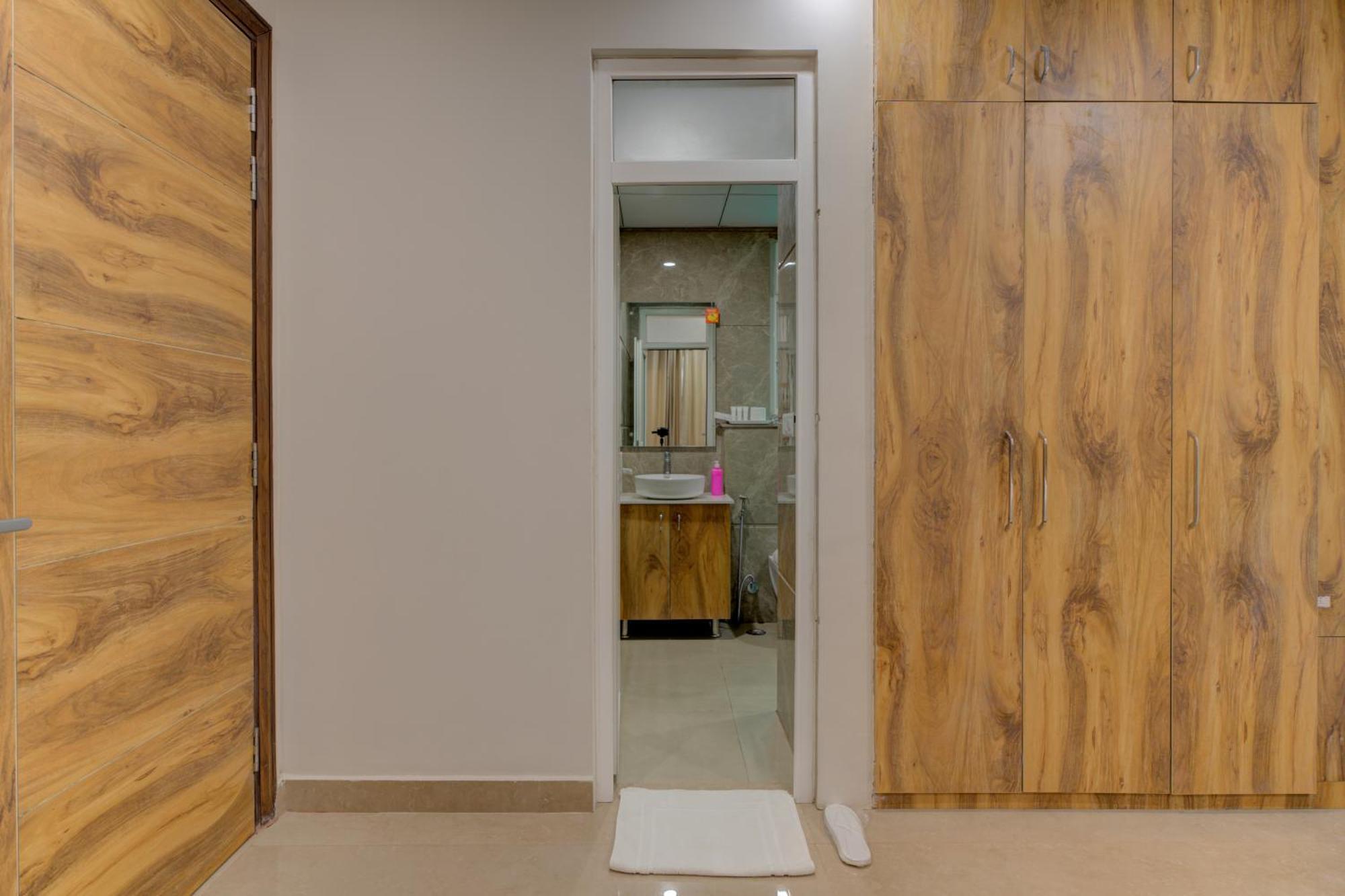 Aparthotel 1 Bhk Serviced Apartments Sector 52 Near Millennium City Centre Metro Station Gurgaon