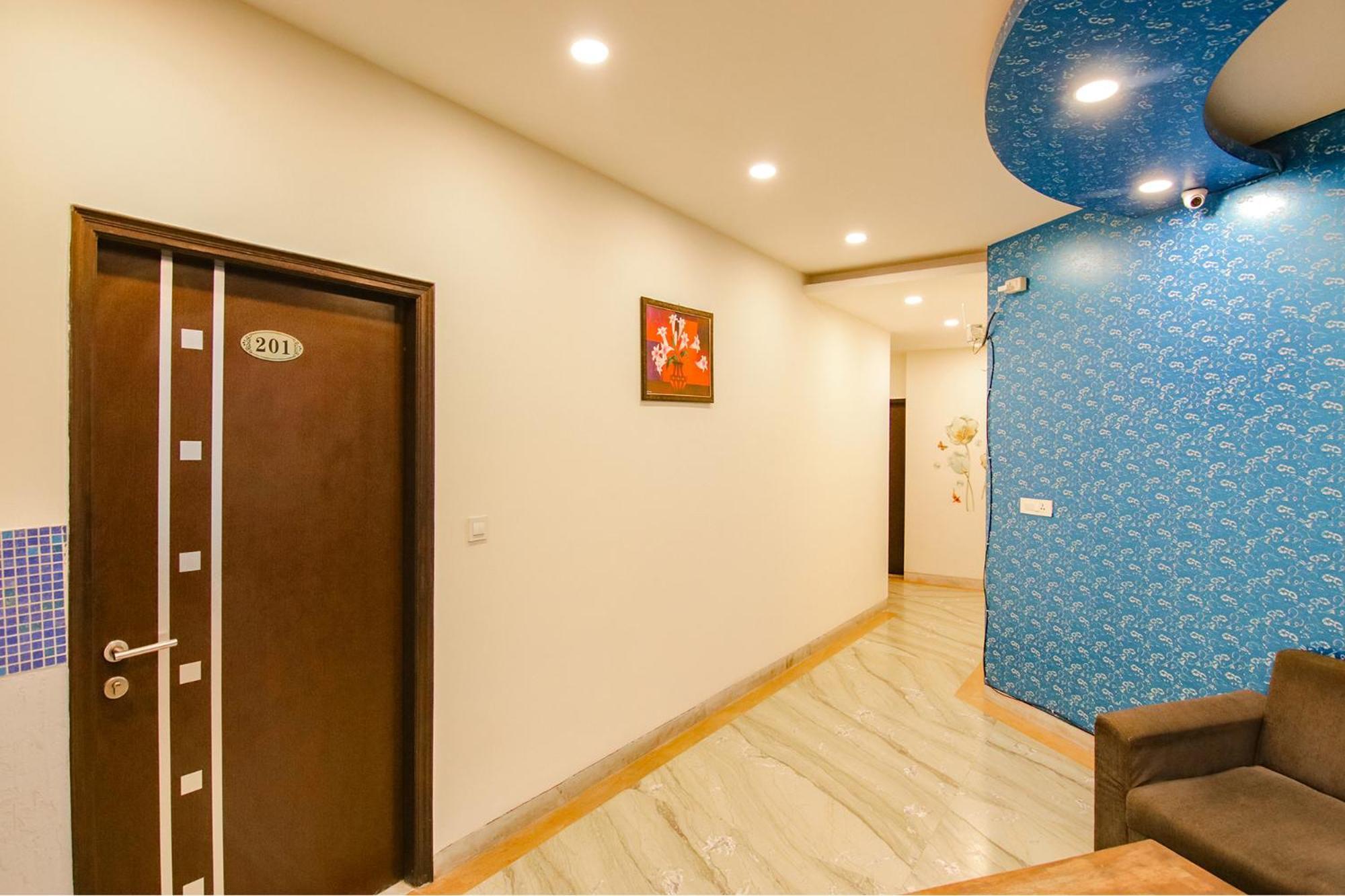 Hotel Leaf 9, Cyber Near Ambience Mall