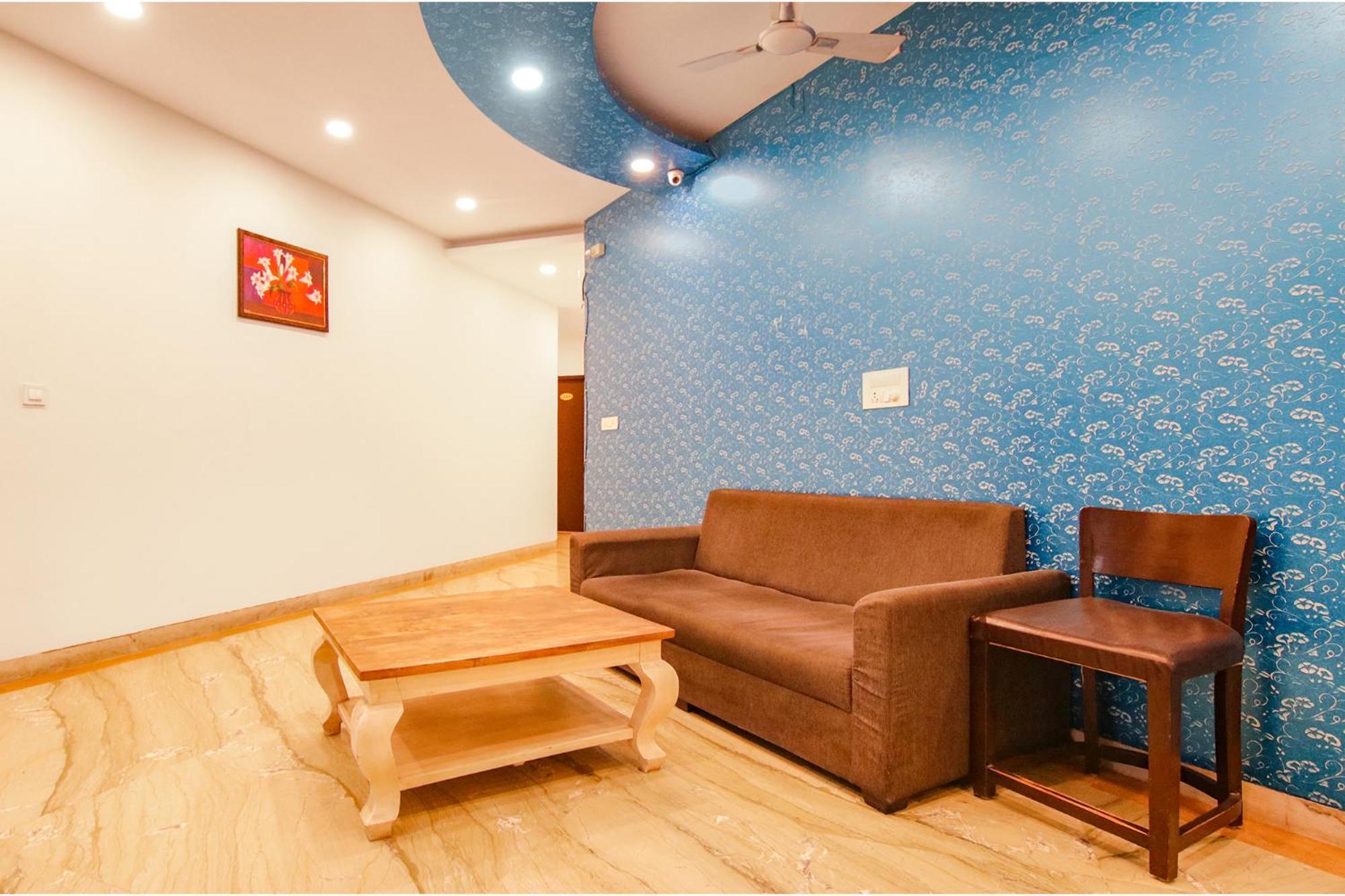 Leaf 9, Cyber Near Ambience Mall Hotel 3*